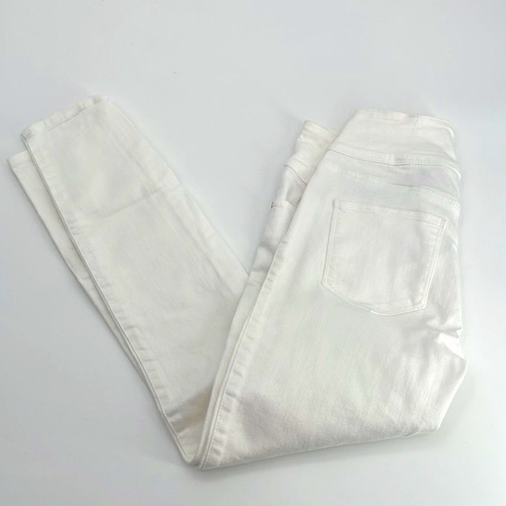 UEC Guess off white rose gold high waisted cropped jeans size 24
